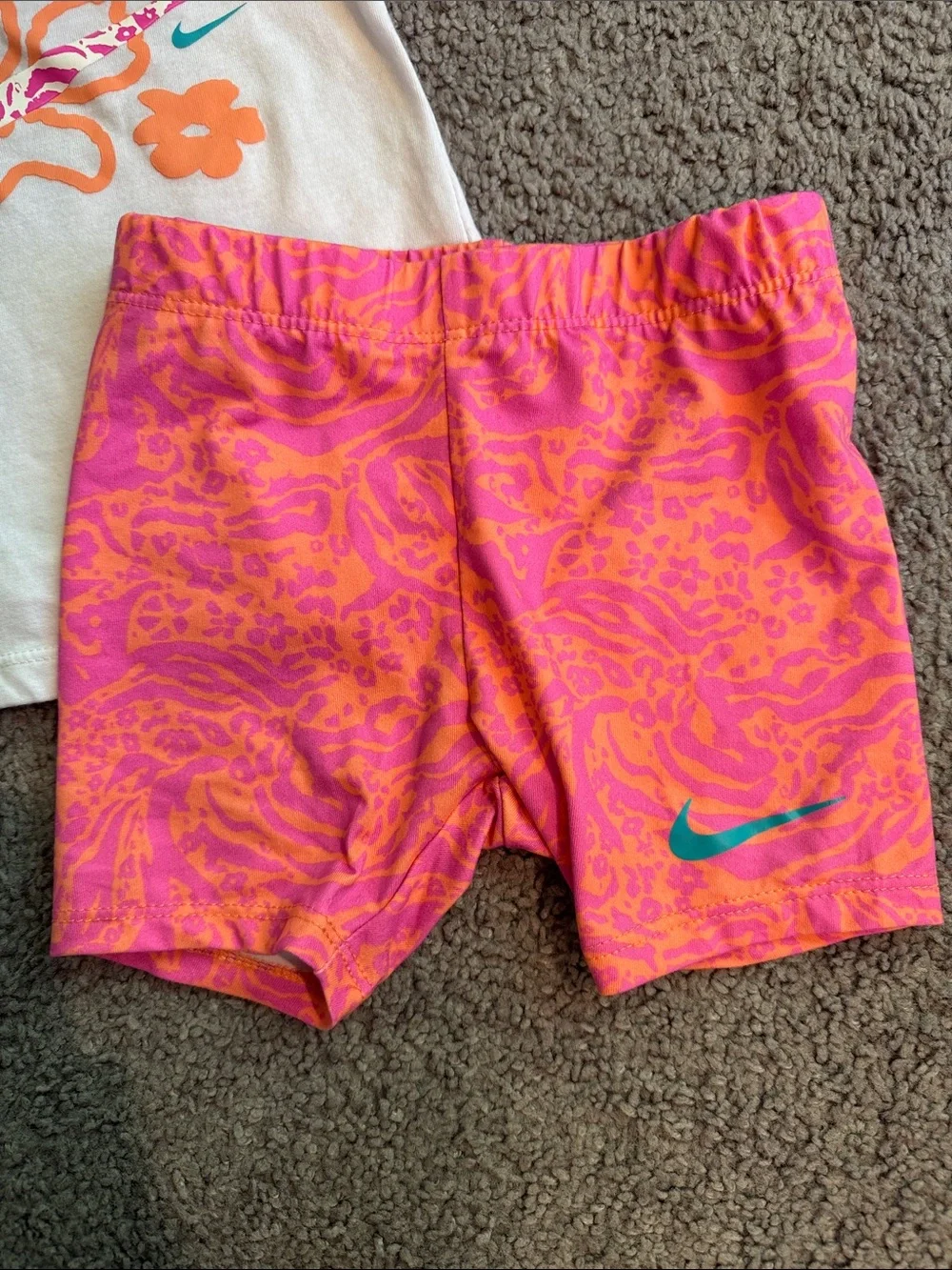 Nike White Tank Top with Pink & Orange Floral-Print Bike Shorts - 3T - Picture 4 of 5